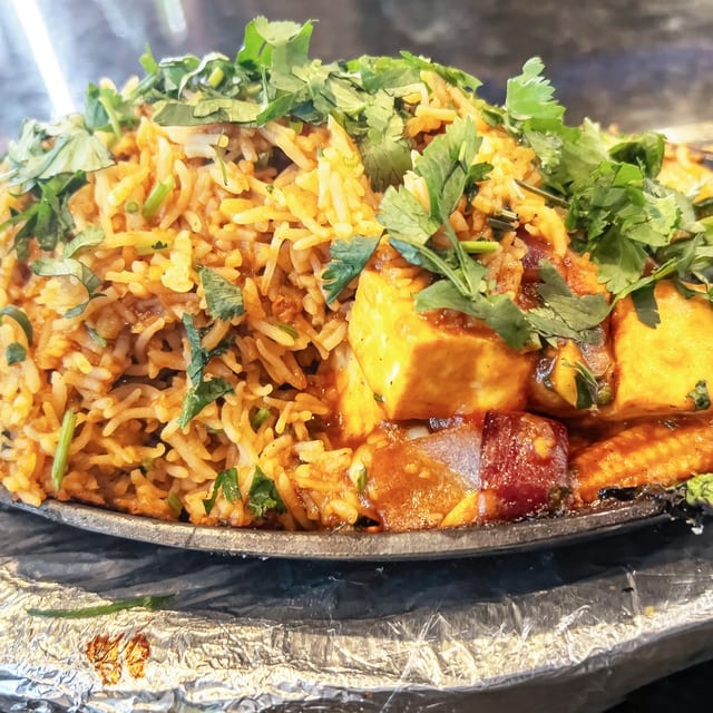 Paneer Tikka Sizzler.