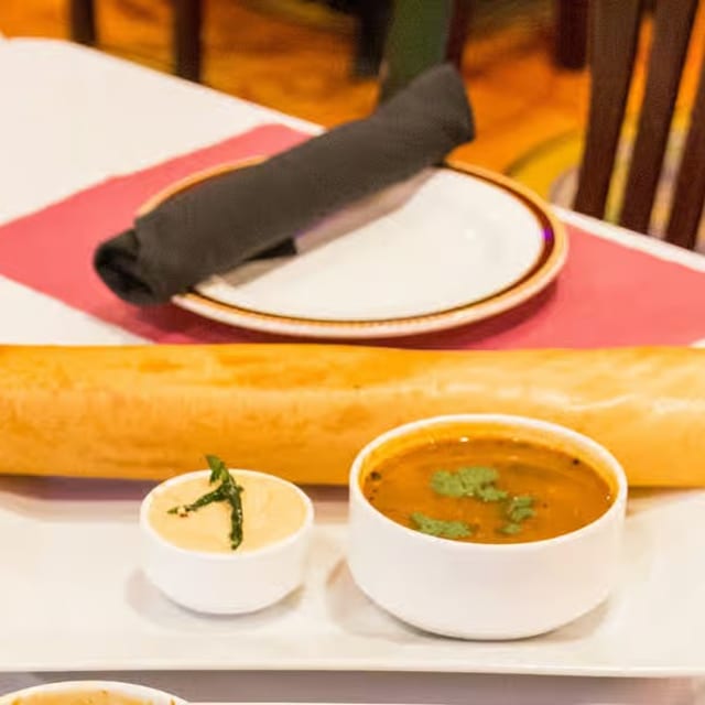 Chili, Garlic & Cheese Dosa.